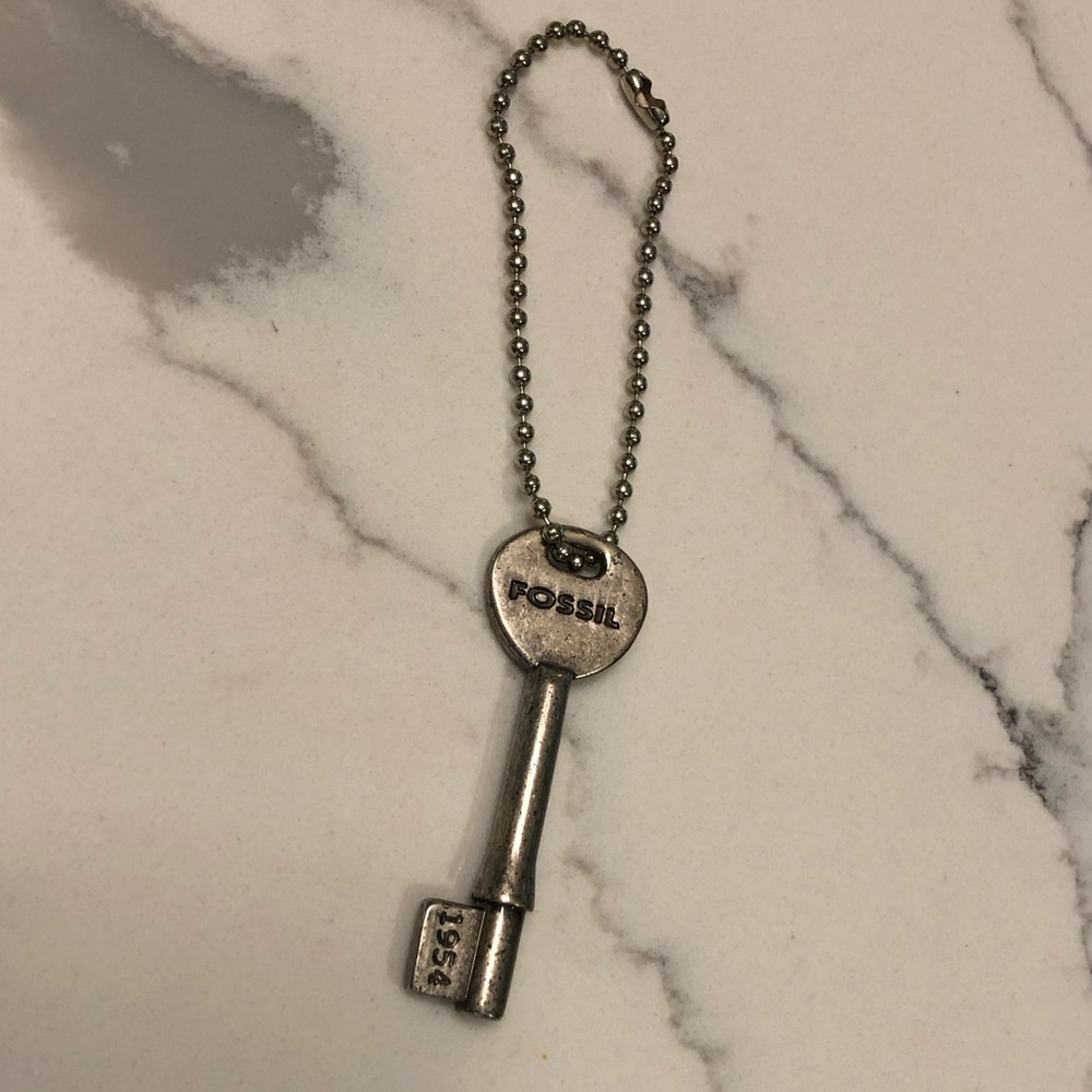 Fossil 1954 Silver Key with Chain